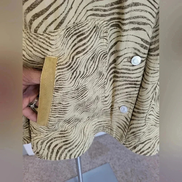 Pilcro Anthropologie Zebra Animal Print Lightweight Cotton Button Up Jacket(M) - Picture 7 of 11